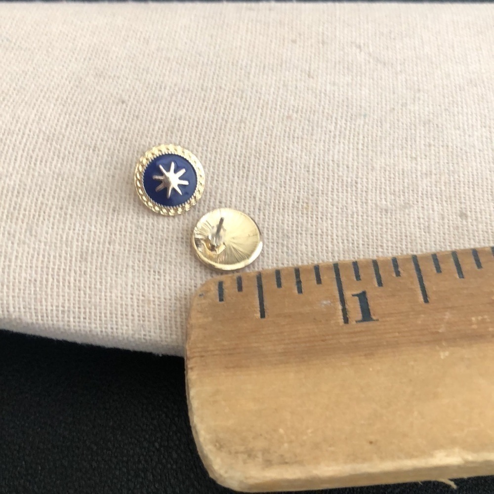 Vintage Pierced Earrings - Picture 3 of 3